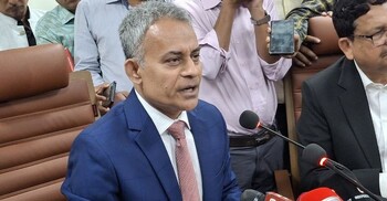 অনিয়ম রোধে সব গণপরিবহনে বসবে জিপিএস ট্র্যাকার: সড়কমন্ত্রী