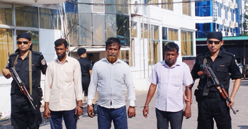 রোহিঙ্গা ক্যাম্পে আরসাকে অস্ত্র সরবরাহকালে গ্রেফতার ৩