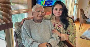 পরিবারের সঙ্গে সম্পর্ক ছিন্ন করে রাজনীতি ছাড়লেন লালু প্রসাদের মেয়ে