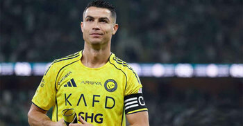 জোড়া গোল করে আল নাসরকে শীর্ষে ফেরালেন রোনালদো