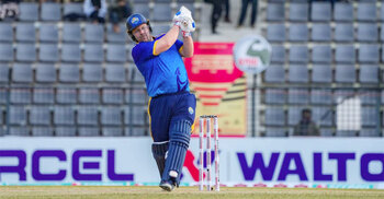 বিপিএল থেকে ছিটকে গেলেন চট্টগ্রামের রসিংটন