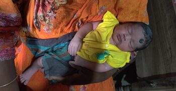 নড়বড়ে সাঁকোয় জন্ম হলো স্বপ্নার