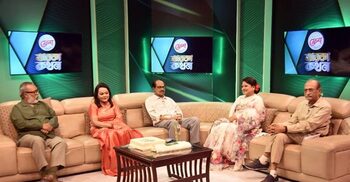 সাবিনা ইয়াসমিনের জন্য উপস্থাপনায় মতিন রহমান