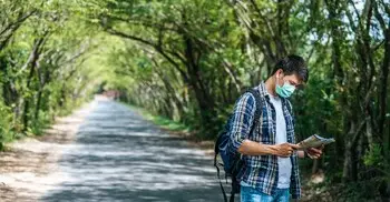 নিজের গ্রামের বাড়িতে গেলে কি কসর পড়তে হবে?