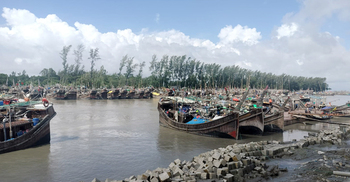 রাতেই উঠছে নিষেধাজ্ঞা, সাগরে যেতে প্রস্তুত জেলেরা