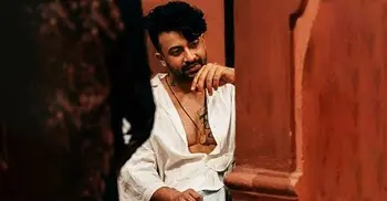 শাকিবের রকস্টারে ১০ গান করেছেন ১ গায়ক