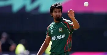 বাদ পড়ছেন তানজিম সাকিব, কয়েকজনের চোটে দল ঘোষণায় বিলম্ব!