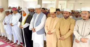 নিজ গ্রামে ঈদ উদযাপন স্বরাষ্ট্রমন্ত্রীর, দেশবাসীকে জানালেন শুভেচ্ছা