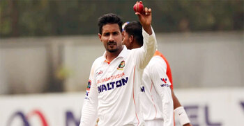 ৩১ বল হাত ঘুরিয়ে সানজামুলের ৫ উইকেট, বিপদে ময়মনসিংহ