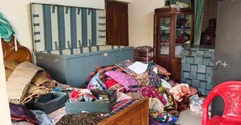 সাতক্ষীরায় ফুয়েল স্টেশন মালিকের বাড়িতে চুরি, সোনা-তেল লুট