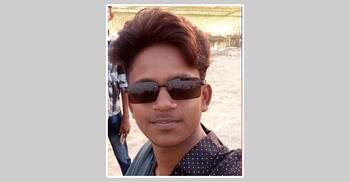 কিশোরের ঝুলন্ত মরদেহ উদ্ধার, শ্বাসরোধে হত্যা দাবি পরিবারের