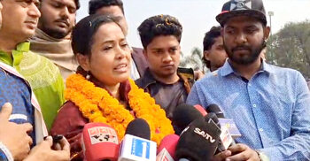 স্মৃতিসৌধে ফুল দিয়ে প্রচার শুরু ঢাকা-১৯ আসনের এনসিপি প্রার্থীর