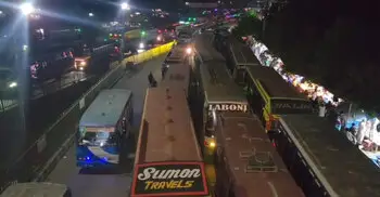 সড়কে ঘরমুখো মানুষের ঢল, নবীনগর-চন্দ্রায় দীর্ঘ যানজট