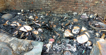 নির্বাচনের দ্বন্দ্বের আগুনে পুড়লো বিদ্যালয়