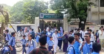 অনলাইন-অফলাইনে ক্লাস চায় শিক্ষা মন্ত্রণালয়, সিদ্ধান্ত মন্ত্রিসভায়