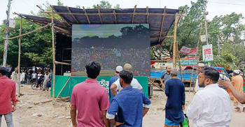 শাহবাগে জামায়াতের সমাবেশ দেখতে মোড়ে মোড়ে স্ক্রিন
