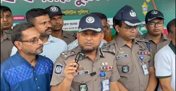 ঈদযাত্রায় অতিরিক্ত ভাড়া আদায় ঠেকাতে গাবতলীতে ডিএমপির মোবাইল কোর্ট