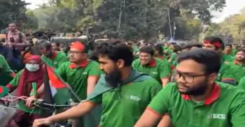 বিজয় দিবস উপলক্ষে ডাকসুর বিশাল সাইকেল র‍্যালি
