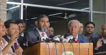 পোস্টাল ব্যালট বিতরণের ব্যত্যয় হয়েছে, এমন প্রমাণ পাওয়া যায়নি: ইসি