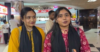 দেশের বাইরে ঈদে বাঙালি সাজ, নির্ভরতা অনলাইনে