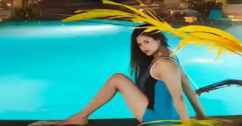 ৩০ সেকেন্ডের ভিডিওতে কাঁপিয়ে দিলেন পরীমনি