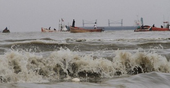 সাগরে সুস্পষ্ট লঘুচাপ, গভীর সাগরে যেতে মানা