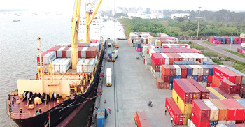 রেকর্ড গড়লো মোংলা বন্দর, ৭ মাসেই ছাড়ালো গত বছরের লক্ষ্যমাত্রা