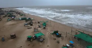 India, Pakistan brace for fast approaching cyclone
