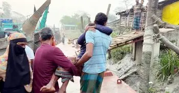 ট্রলারে জাল পেঁচানোকে কেন্দ্র করে সাগরে জেলেদের সংঘর্ষ, নিখোঁজ ২