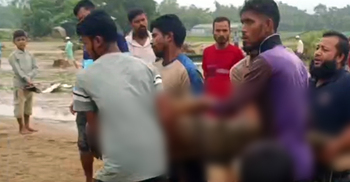 নদীতে ভেসে আসা কাঠ ধরতে গিয়ে নিখোঁজ কিশোরের মরদেহ উদ্ধার
