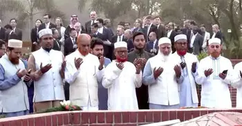 Opposition leader pays tributes at National Memorial