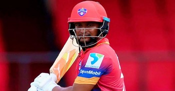 আবারও ব্যর্থ সাকিব, ৮১ রানে অলআউট হয়ে বড় হার দুবাইয়ের