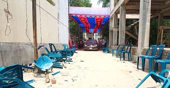 বিয়েতে দাওয়াত না দেওয়ায় কনের বাড়িতে ভাঙচুর করলেন ইউপি সদস্য