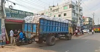 শরীয়তপুরে সরকারি চাল নিয়ে প্রশাসনের ‘চালবাজি’