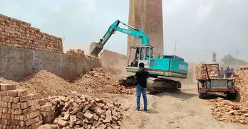 শরীয়তপুরে অনুমোদনহীন ইটভাটা গুঁড়িয়ে দিলো প্রশাসন