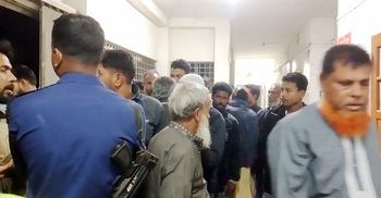 জমিতে সেচ দিতে গিয়ে বিদ্যুৎস্পৃষ্টে দুজনের মৃত্যু