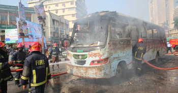 3 buses torched in Dhaka