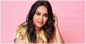 যে সিনেমায় অভিনয় করতে গিয়ে স্বরাকে অর্ধনগ্ন হতে হয়েছে