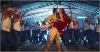 ‘রাক্ষস’ ছবির আইটেম গানে ‘ফিল আছে ভাই’