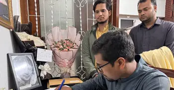 বিএনপির কার্যালয়ে শোক বইয়ে সই করলেন শিবির সভাপতি