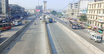 ঢাকা-চট্টগ্রাম মহাসড়কে নেই যানবাহন-যাত্রীর চাপ