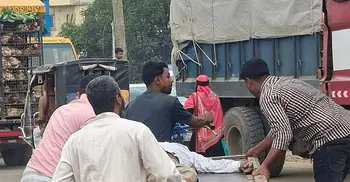 কর্মস্থলে যাওয়ার পথে ট্রাকের ধাক্কায় ভূমি কর্মকর্তা নিহত
