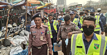 সিদ্ধিরগঞ্জে অবৈধ দোকানপাট উচ্ছেদ