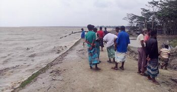 ১৮ বছর পরও একই ভয়, অরক্ষিত উপকূল