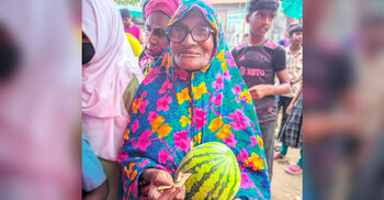 ‘দুই ট্যাহায় তরমুজ পাইছি, খাইয়া রোজা খুলুম’