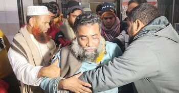 সিরাজগঞ্জে জামায়াতের এমপি প্রার্থীর ওপর হামলা, আহত ১০