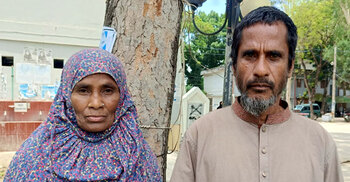 বয়স্ক ভাতার কার্ড করে দেওয়ার কথা বলে সম্পত্তি লিখে নিলেন দুই ছেলে