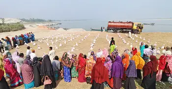 ২০০ অসহায় পরিবার পেলো ঈদ উপহার