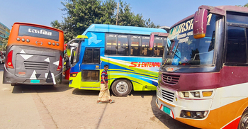 সিরাজগঞ্জে বন্ধ দূরপাল্লার বাস চলাচল, ভোগান্তিতে যাত্রীরা