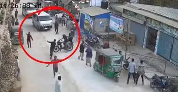 চট্টগ্রামে সন্ত্রাসীদের গুলিতে র‍্যাব কর্মকর্তা নিহত, জিম্মি ৩ জন